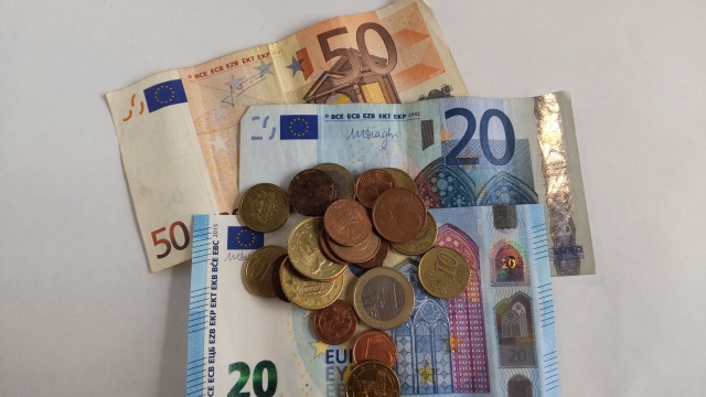 ドイツのドル制覇への反抗と欧州ユーロの誕生：通貨の価値保存と経済の安定を求めて